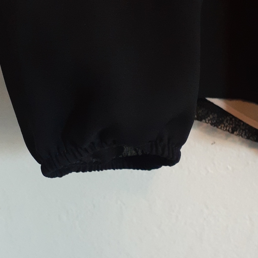 Lace Blouse - Picture 6 of 6